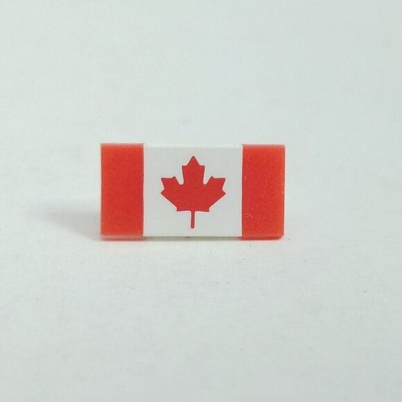 Vintage Little Canada Flag Pin, Canadian Red and White Mapel Leaf Brooch Estate - Picture 1 of 5